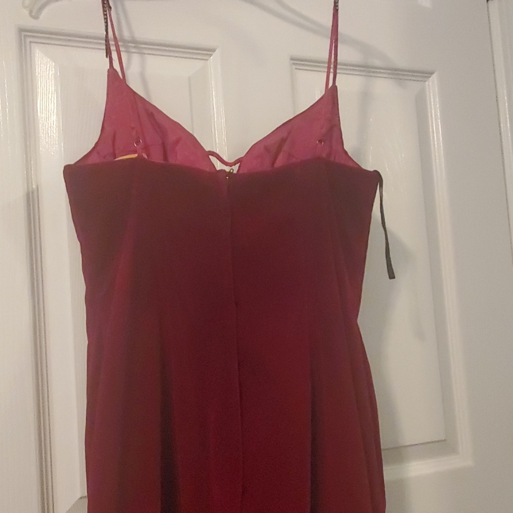 Dress - Picture 3 of 3